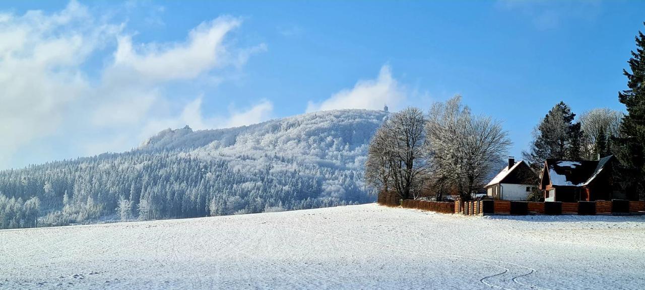 Urlaubsdomizil Am Toepfer - Ferienwohnungen In Olbersdorf Exteriör bild